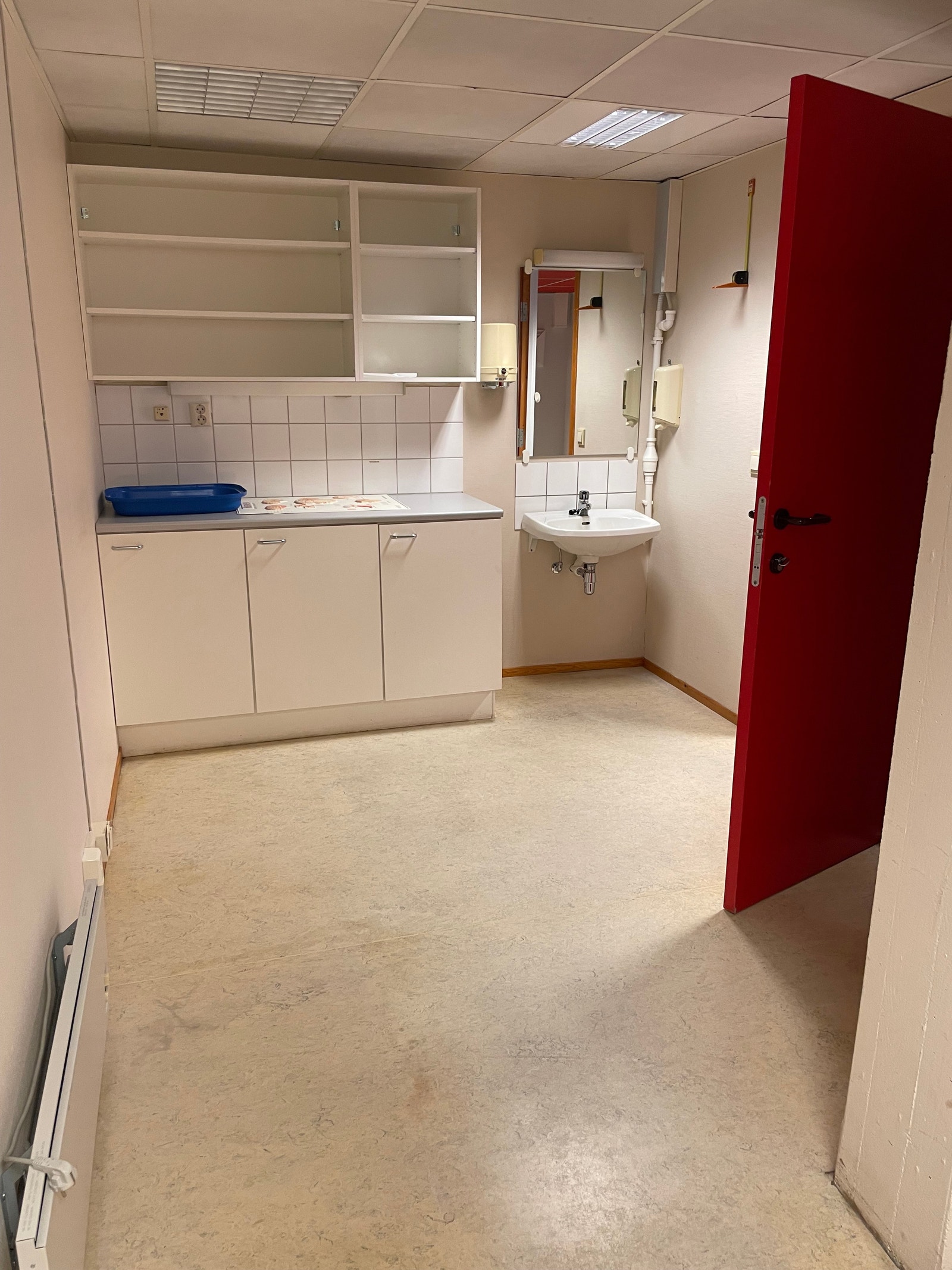 Kjøkken/lab//kontor Galleribilde