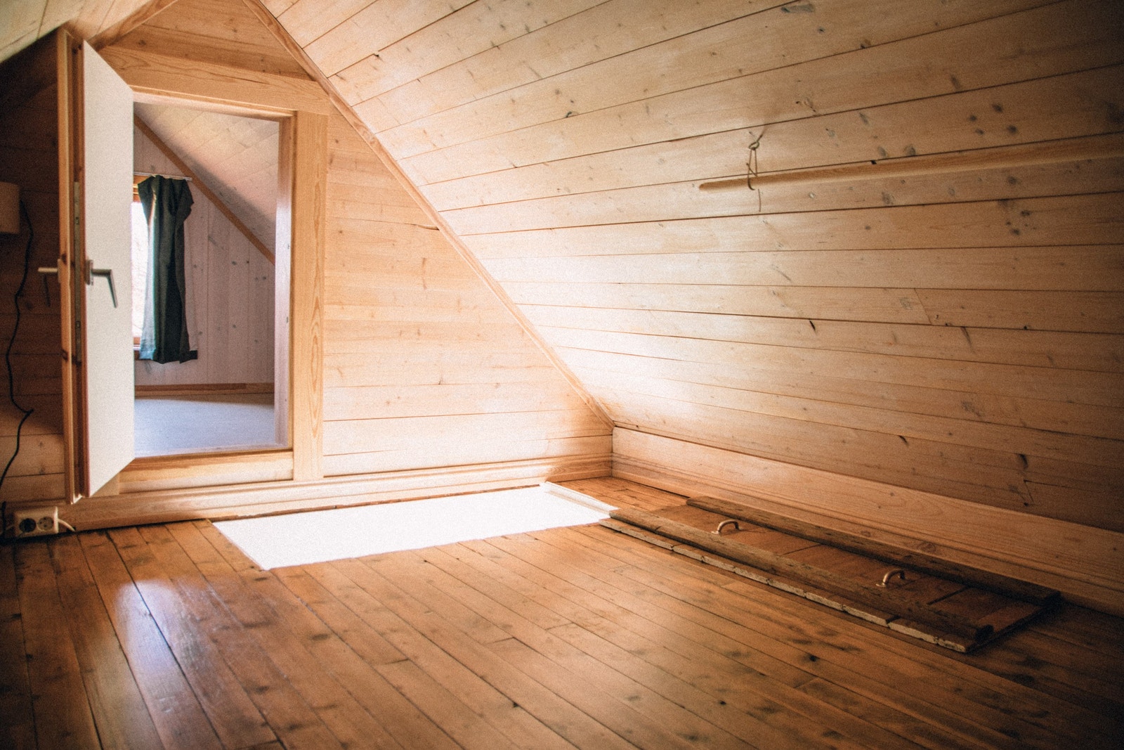 Sovehems 2. Trapp ned til høyre i bildet. Galleribilde