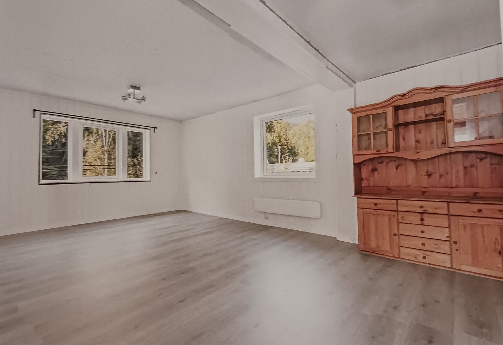 Stue uten møbler Galleribilde