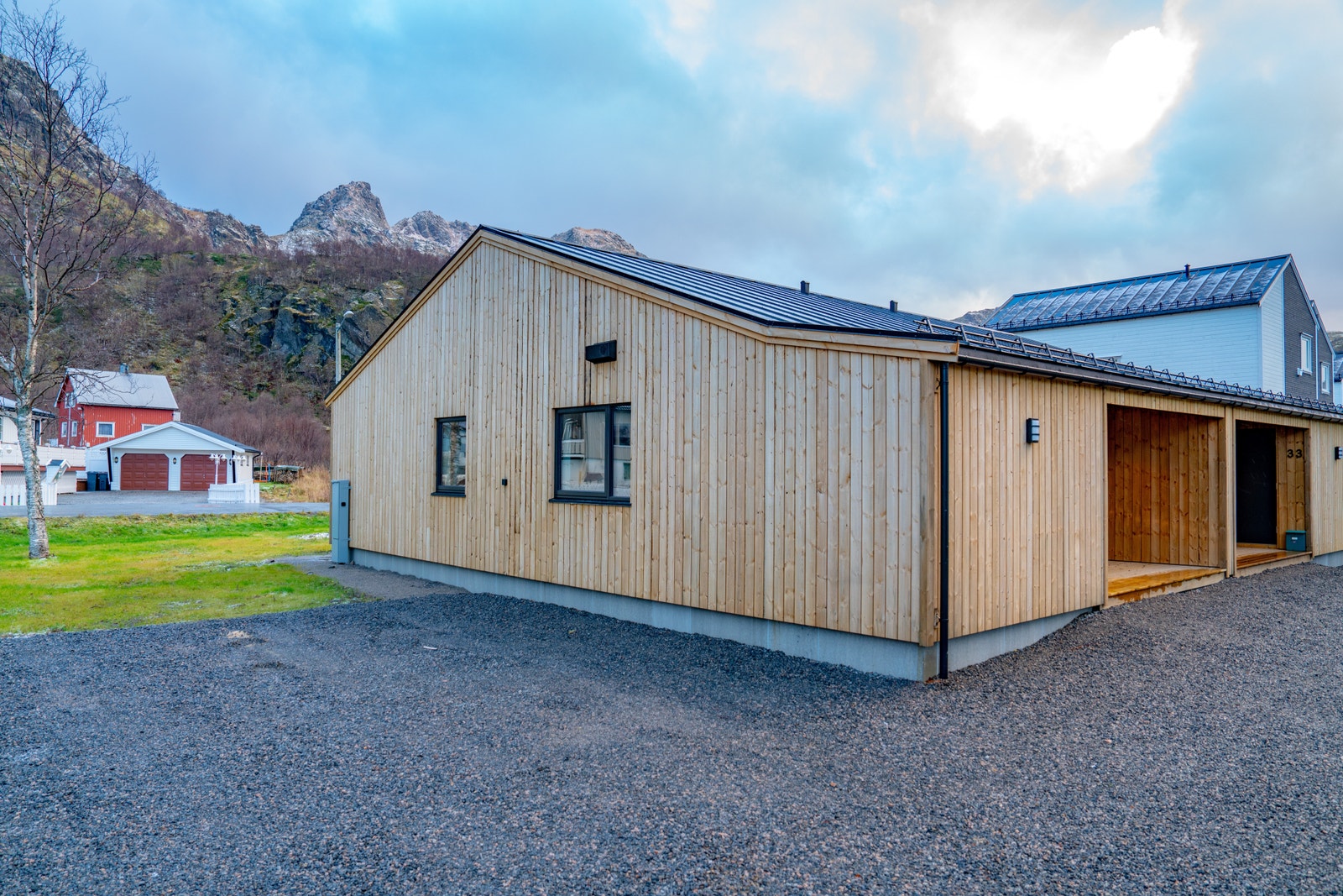 Ute ved parkering Galleribilde