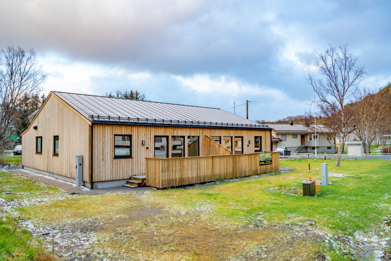 Foran bolig, plen foran bolig Galleribilde