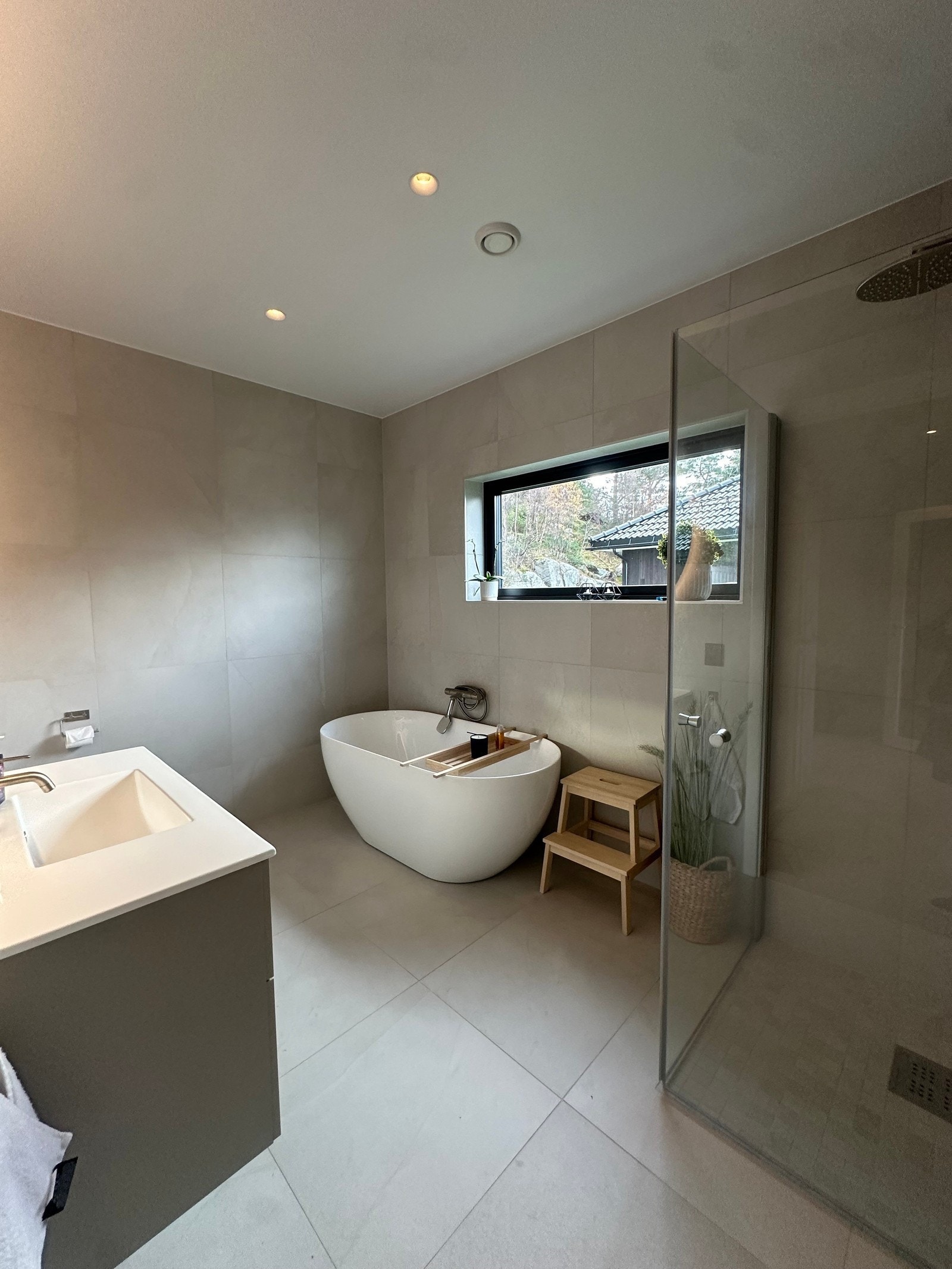 Bilde av tilsvarende bolig bygd av Fokus Bygg i 2013. NB: boligen er kundetilpasset. Galleribilde