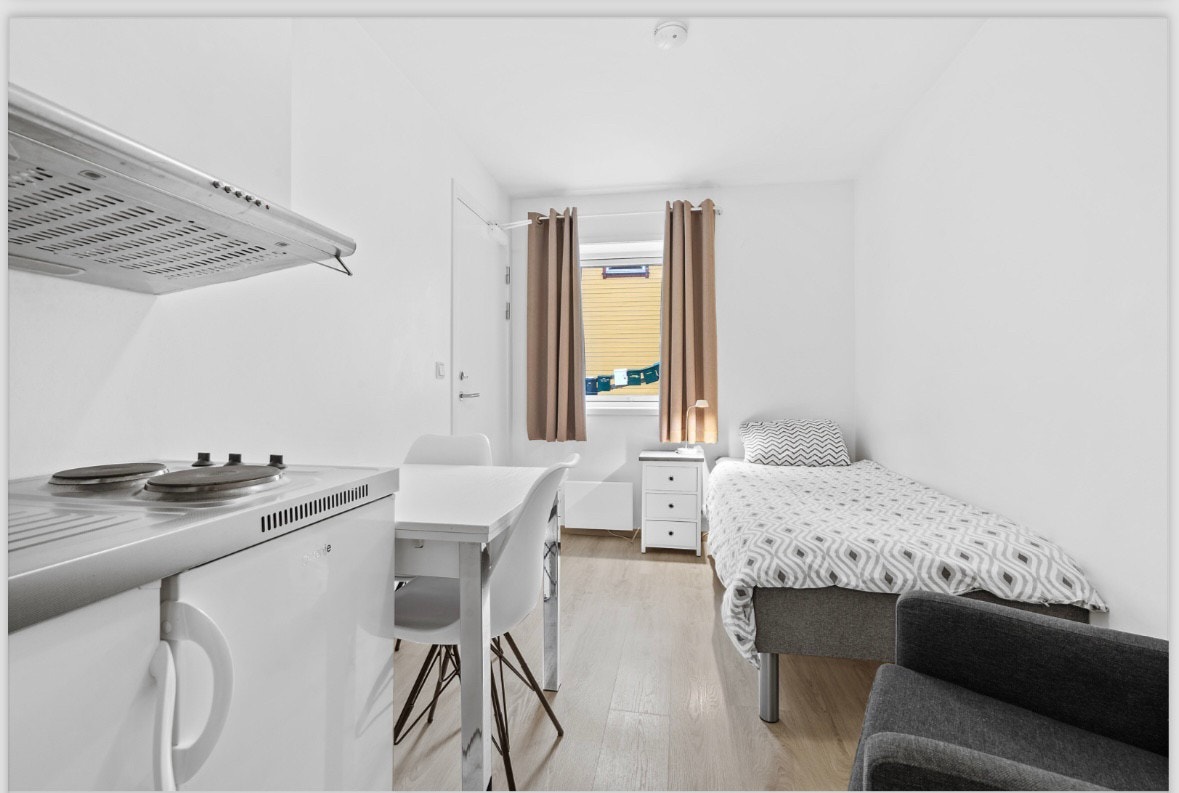 Komplett hybel i moderne utførelse Galleribilde