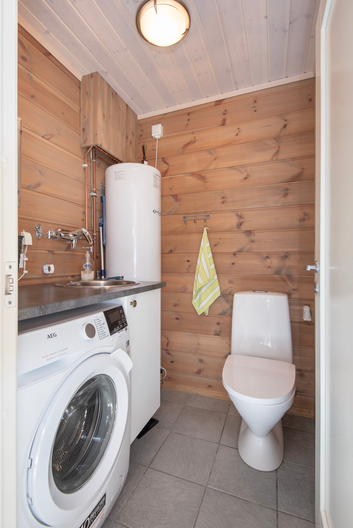 Vaskerom m/ekstra wc Galleribilde