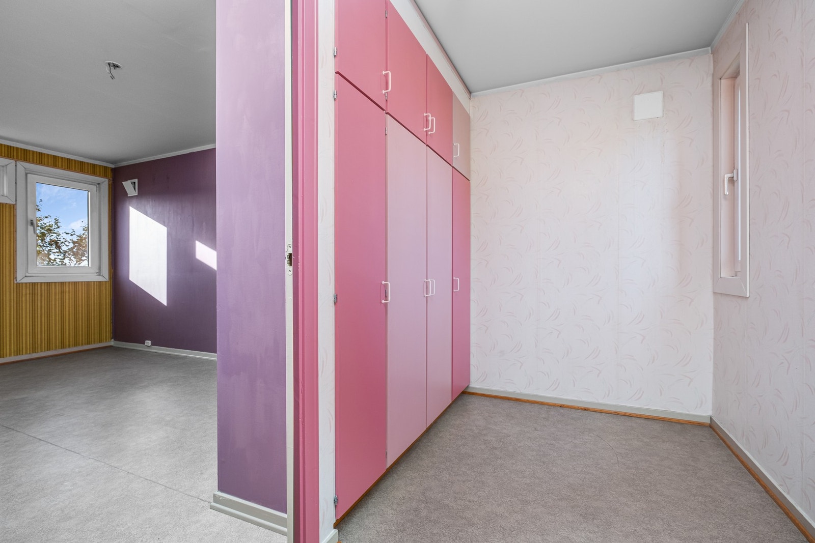 Gangen utenfor soverommene måler 10 kvm. Galleribilde