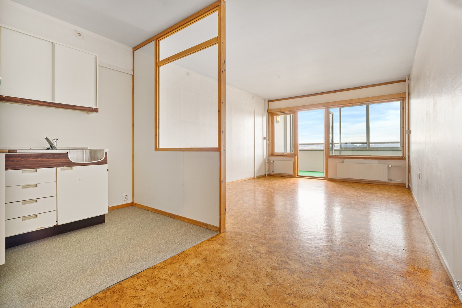 Eiendomsmegler 1 ved Marius Lyng ønsker velkommen til Ingeborg Aas veg 2. Galleribilde