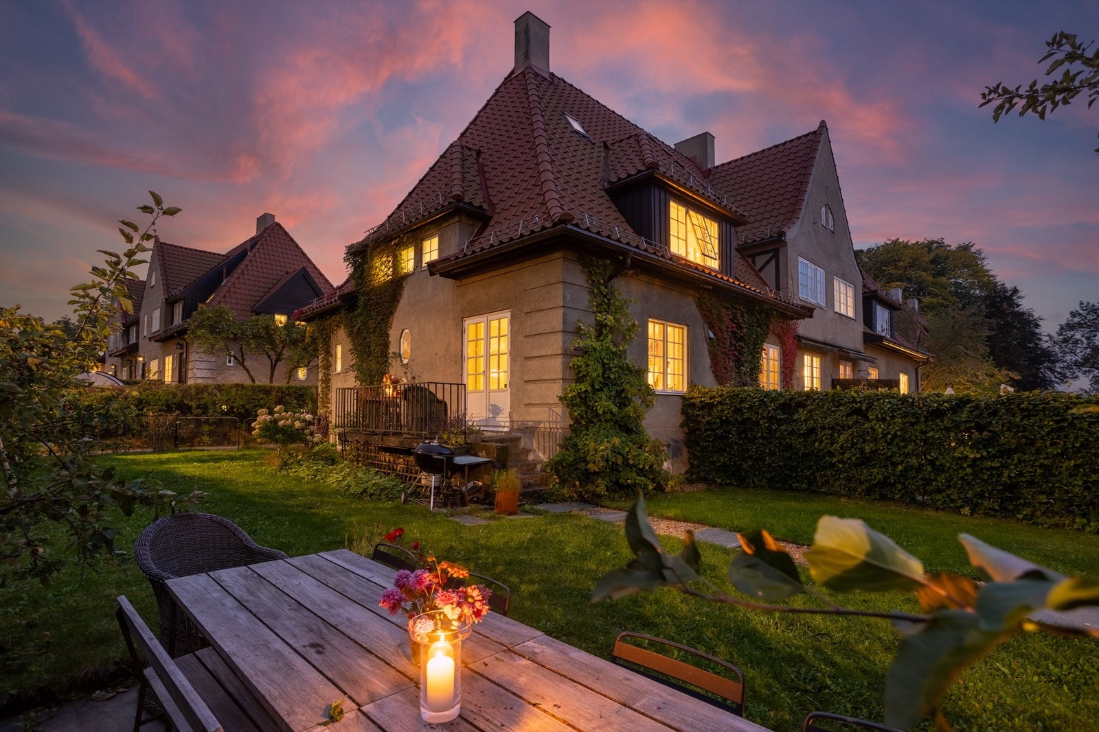 Velkommen til John Colletts allé 35. Galleribilde