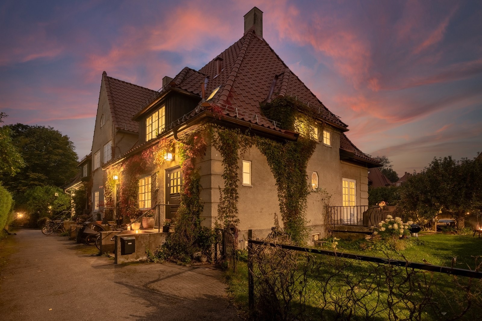 De rolige internveiene gjør området meget trygt og barnevennlig for de aller minste. Galleribilde