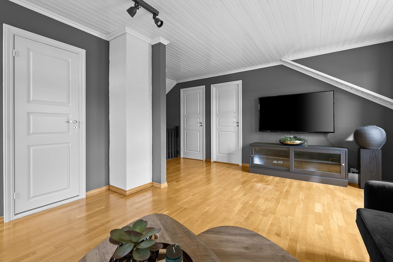 Loftstue Galleribilde