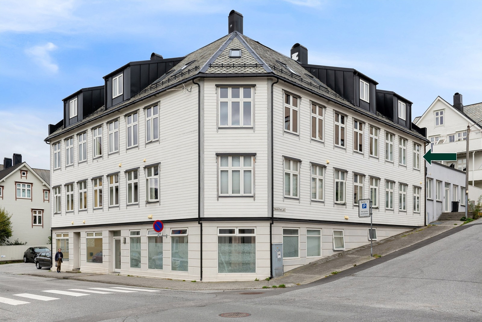 Leiligheten er beliggende i 3. etasje mot øst Galleribilde