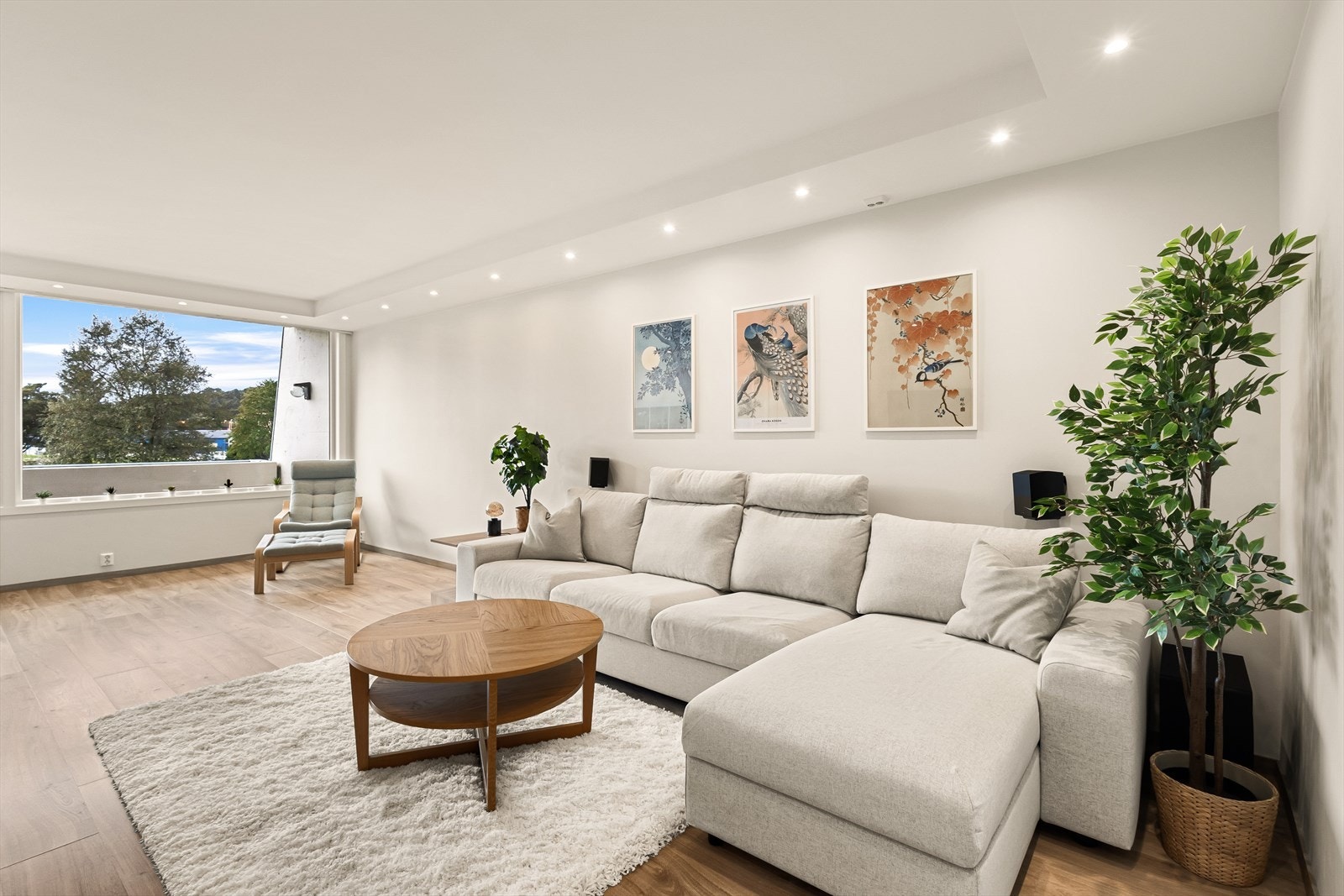 Velkommen til Liaflaten 23 - Presentert av Eiendomsmegler Vest ved Håvard Lundgren Galleribilde