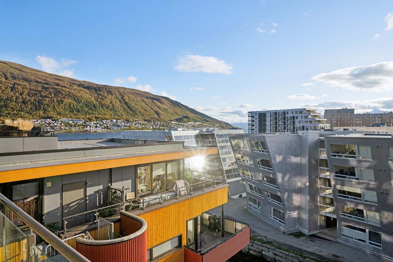 Fra balkongen er det nydelig utsikt. Galleribilde