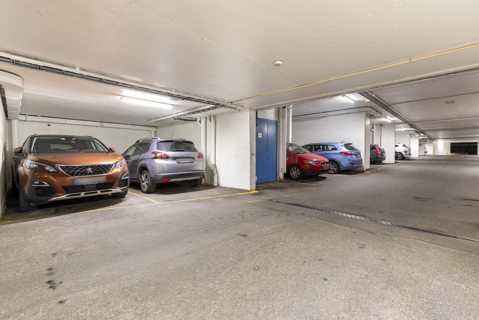 Det medfølger disposisjonsrett til en p-plass i garasjekjeller nummerert 229. Galleribilde