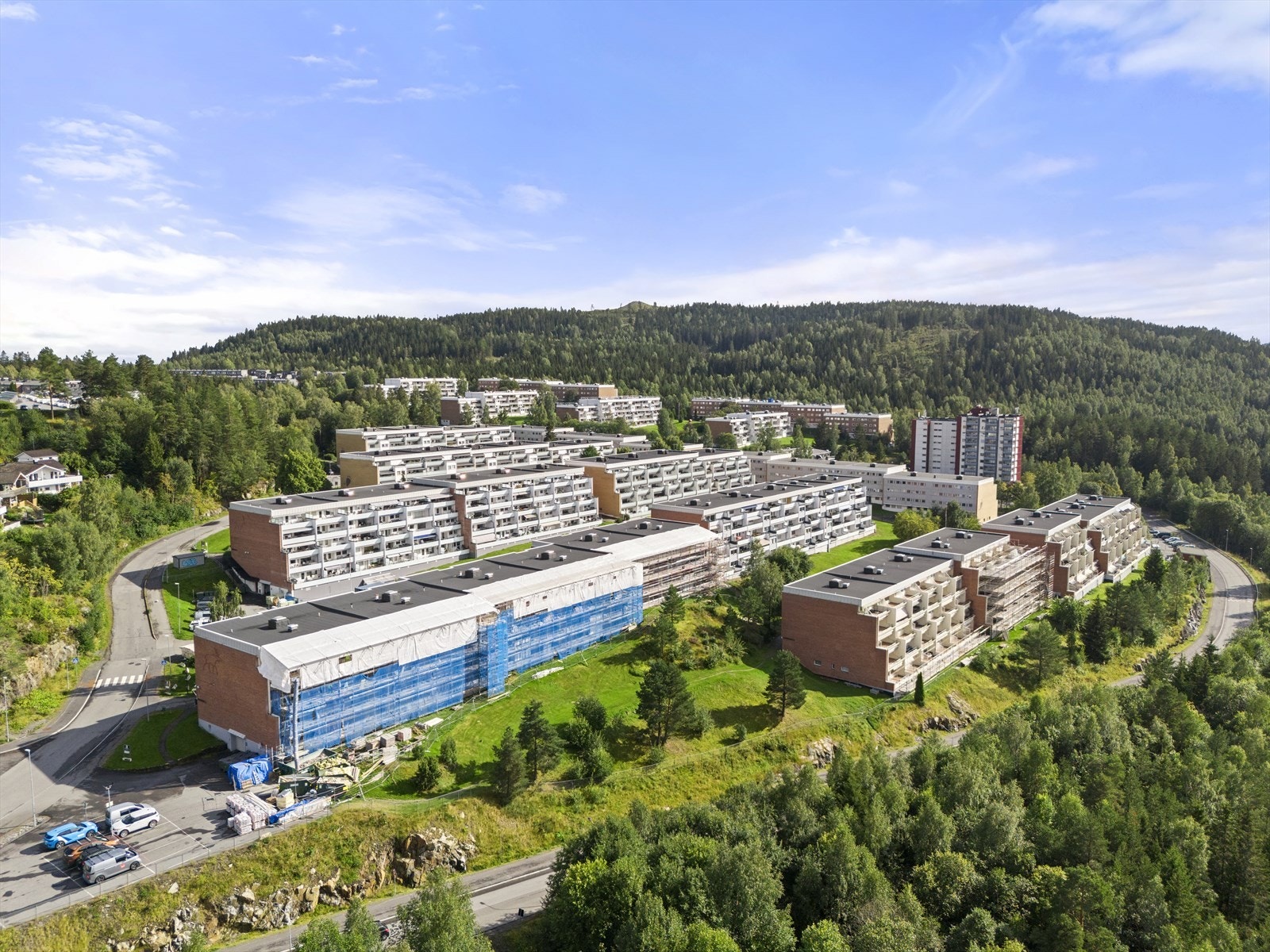 Områdebilde av Blystadlia. Deler av borettslaget er i gang med renovasjons av terrassene. Galleribilde