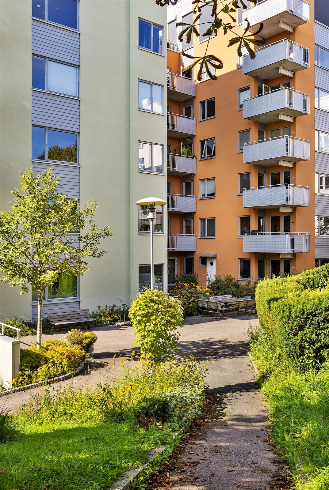 Sameiet har en flott opparbeidet bakgård som beboerne kan benytte seg av. Galleribilde
