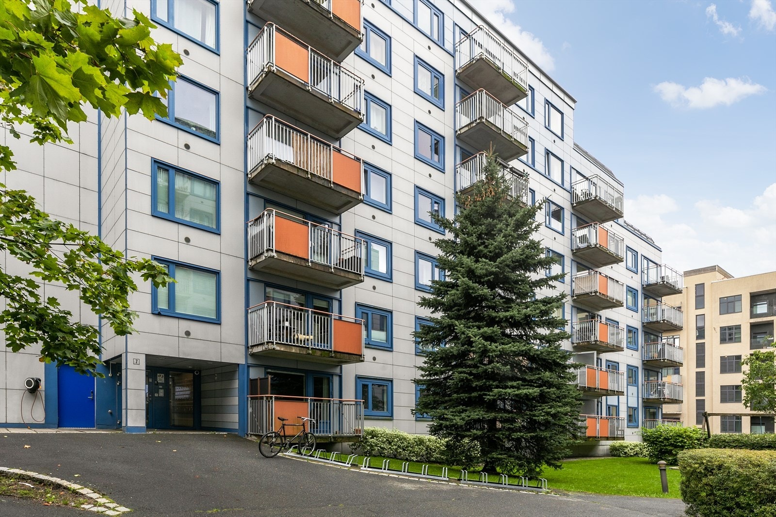 Leiligheten tilhører et hyggelig og veldrevet borettslag, bestående av til sammen 247 andeler. Galleribilde