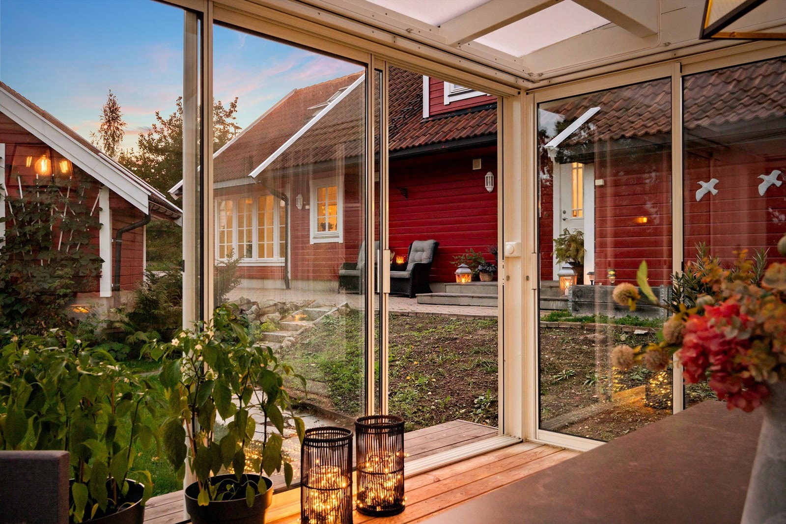 Sommerstuen er på ca. 13 kvm. Galleribilde