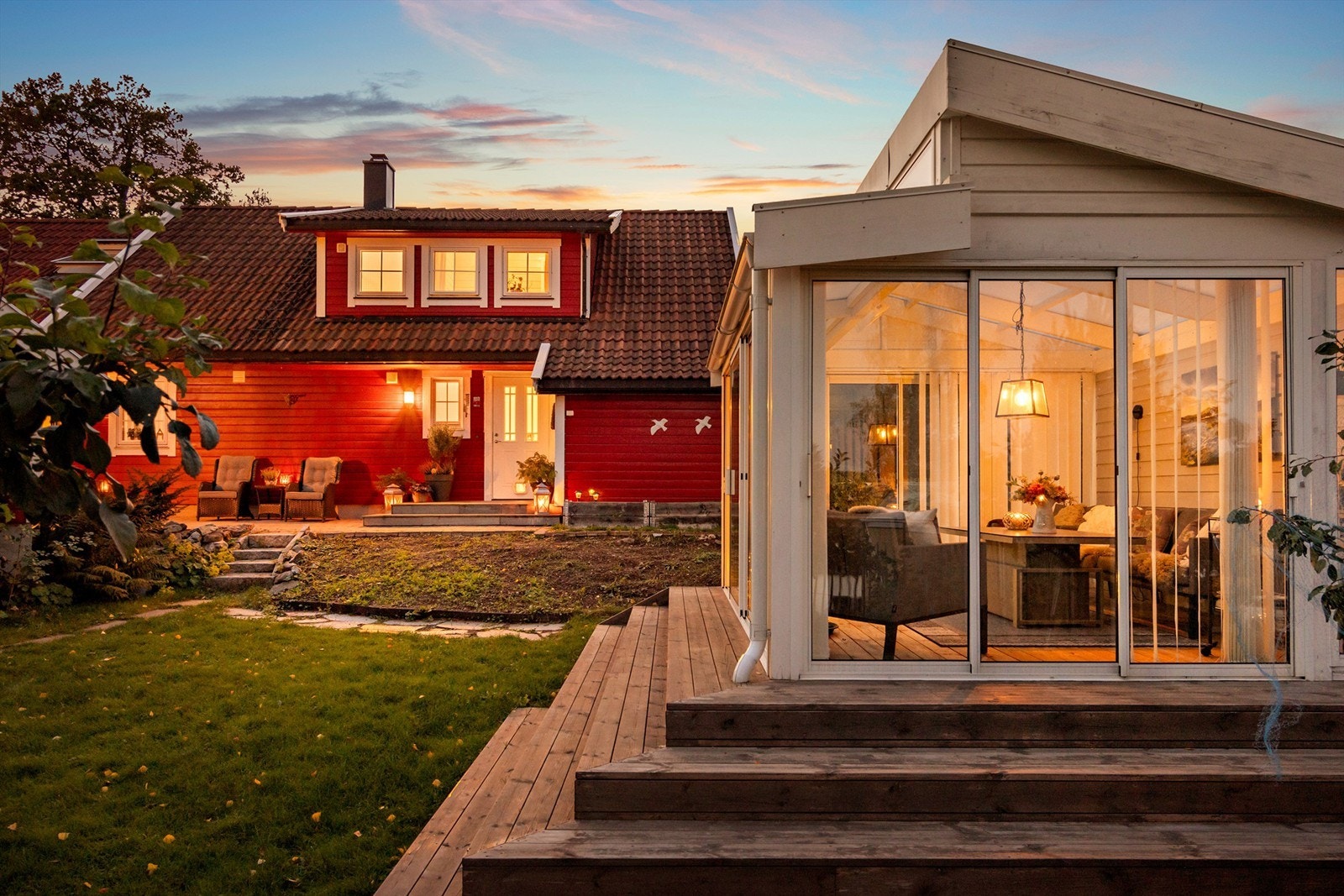 Flott enebolig beliggende skjermet nest innerst i blindvei, med direkte sti til lysløype Galleribilde