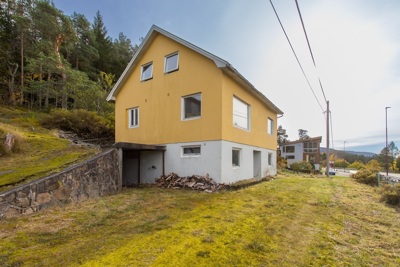 Liten carport i ende Galleribilde