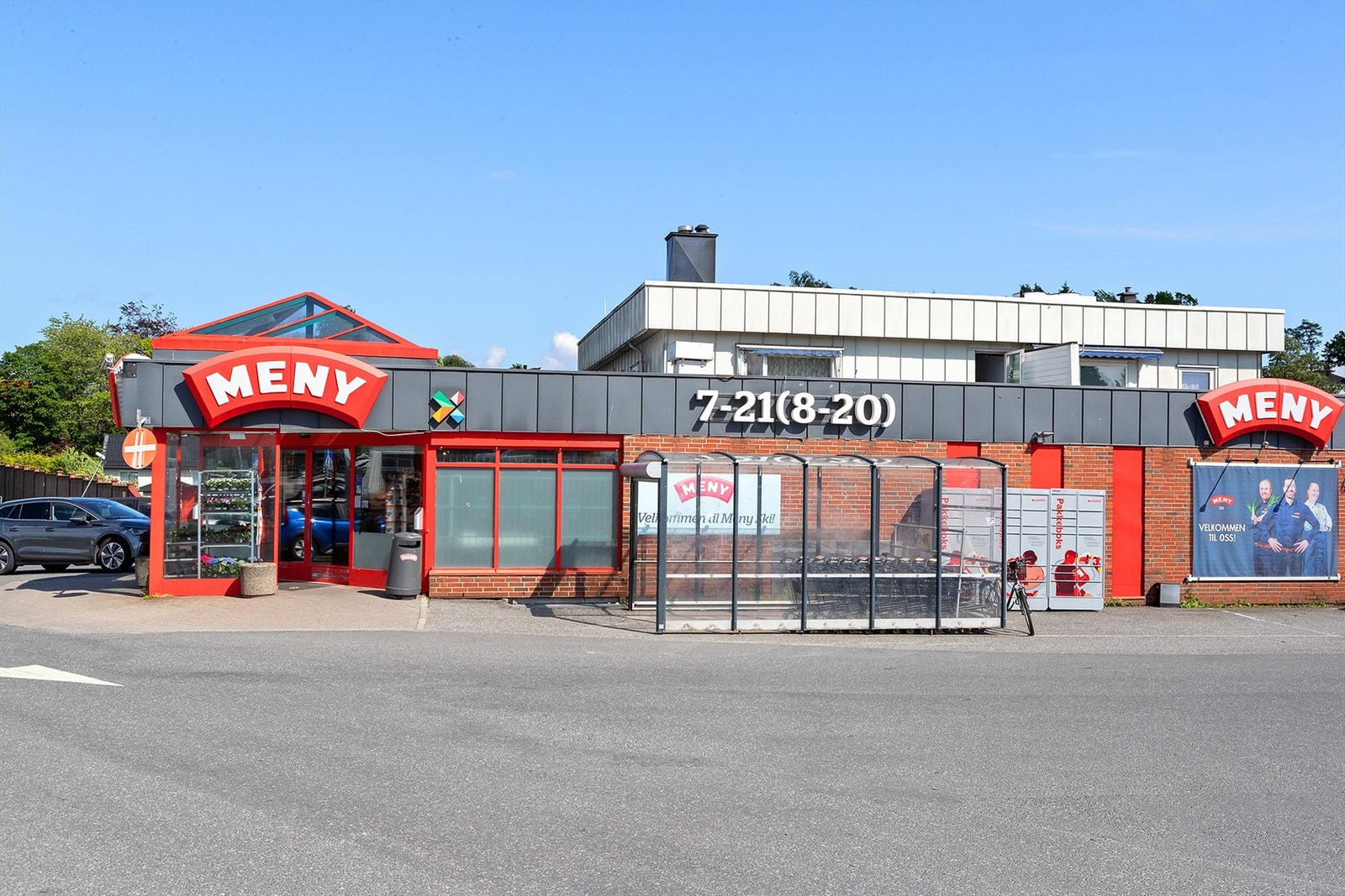 Daglivarehandelen kan gjøres ved Meny kun få minutter fra boligen Galleribilde