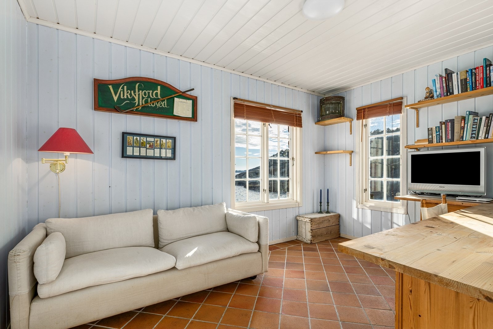 Soverommet på vestsiden ligger i samme fløy som bad, toalettrom og badstue. Galleribilde