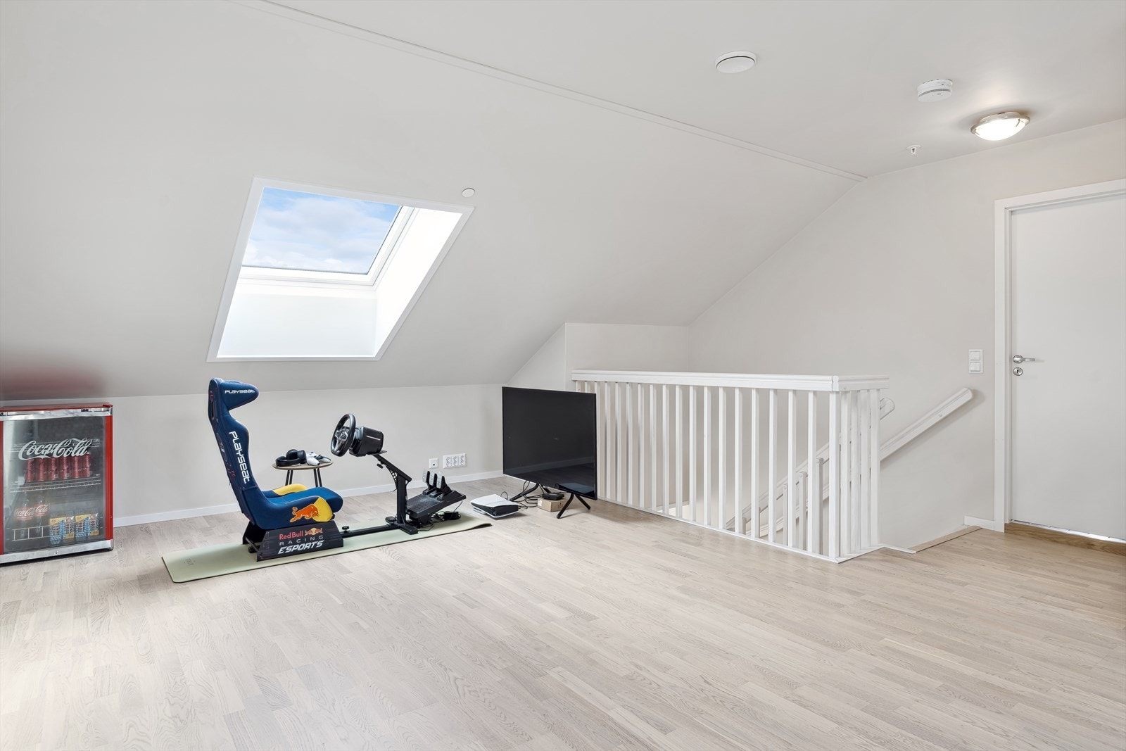 Loftsstuen har mye innlys Galleribilde