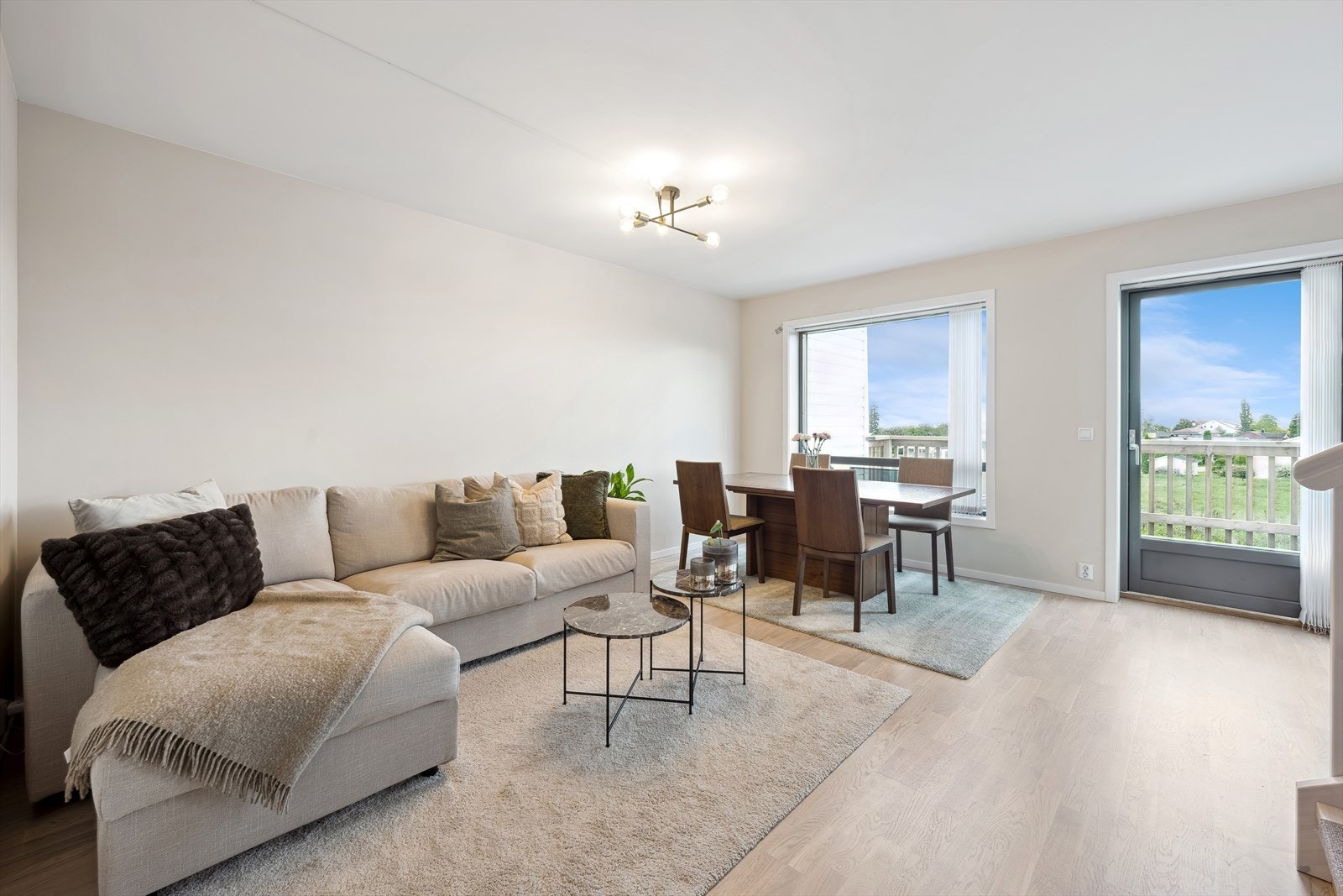 Lyst og trivelig Galleribilde