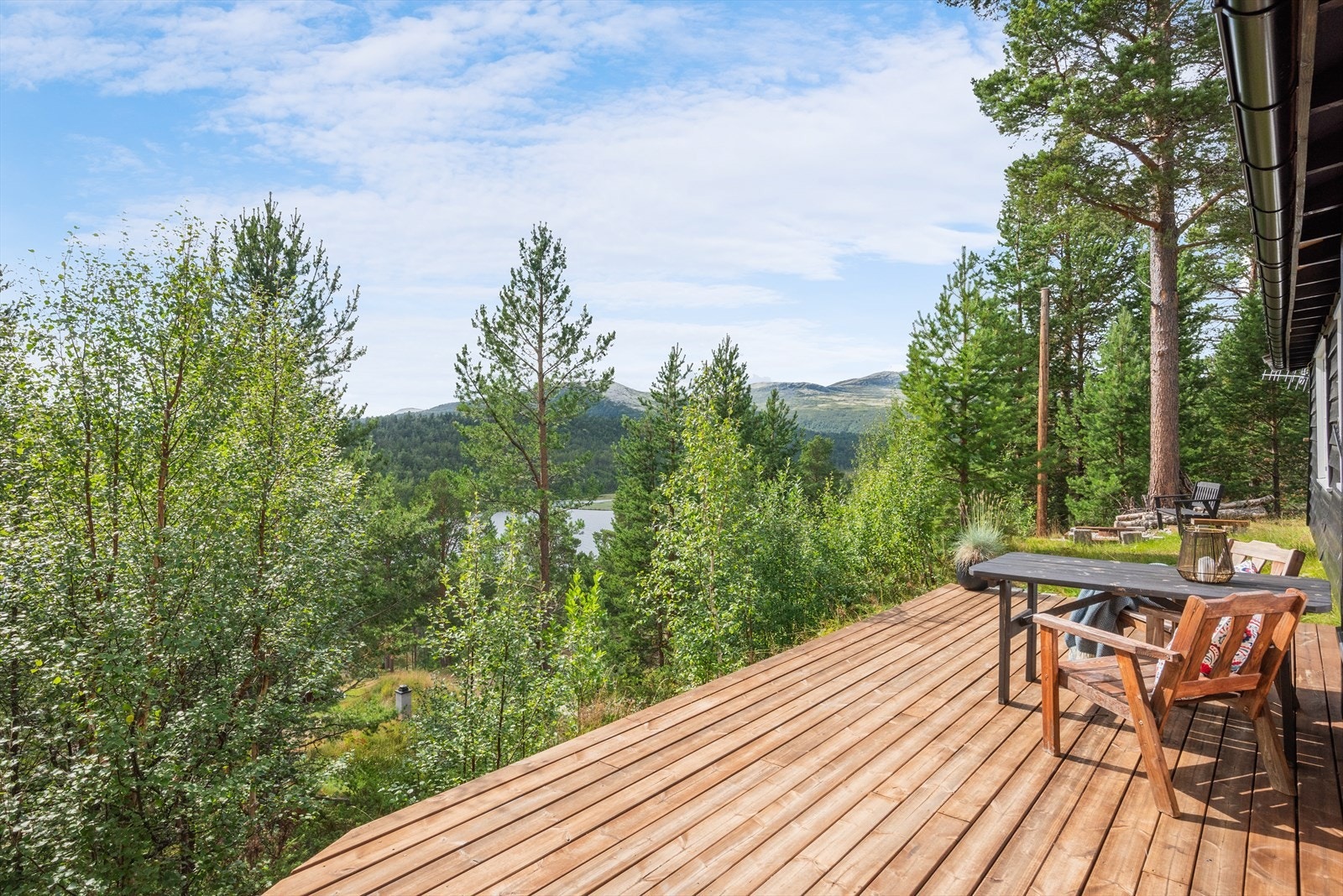 Flott utsikt fra terrassen. Galleribilde