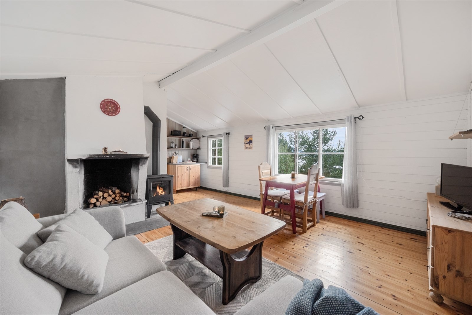 Stue/kjøkken. Galleribilde