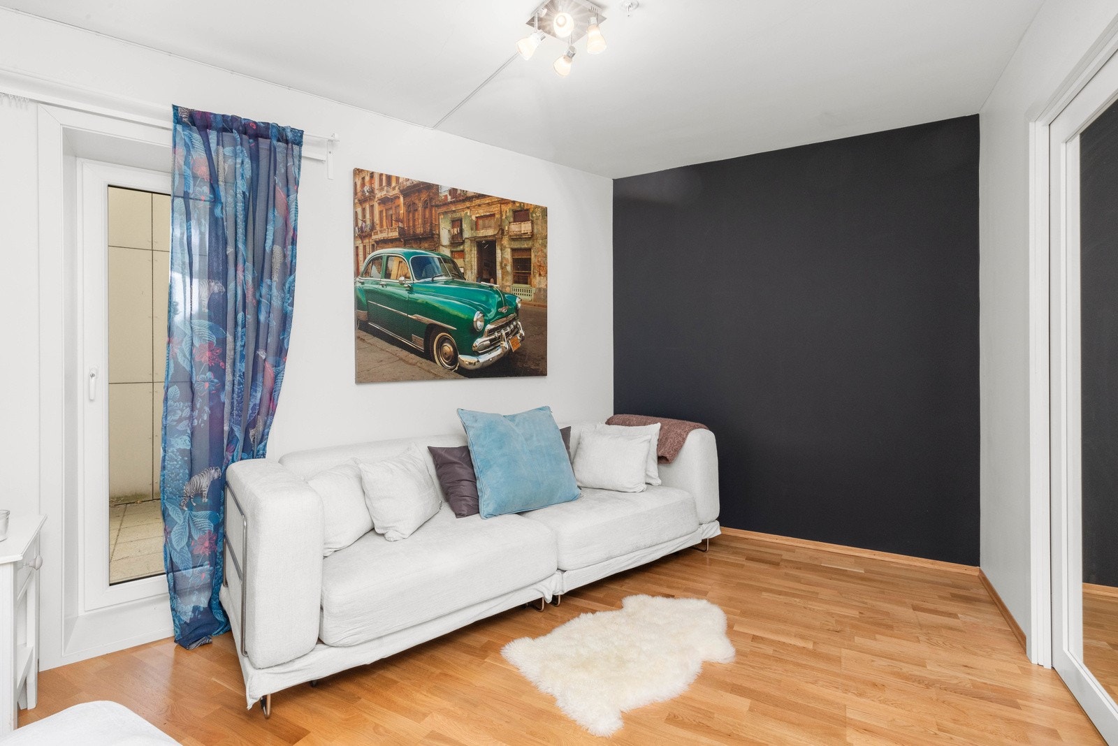 I underetasjen er leilighetens andre soverom Galleribilde