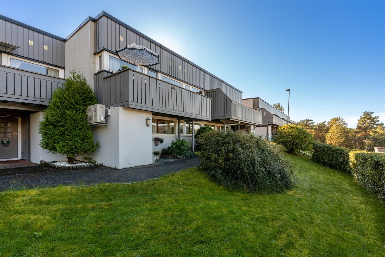 - Boligen har en av borettslagets beste beliggenheter - Galleribilde