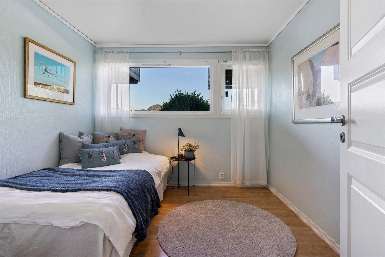 - Soverom 2 måler 8,3 m² - Galleribilde