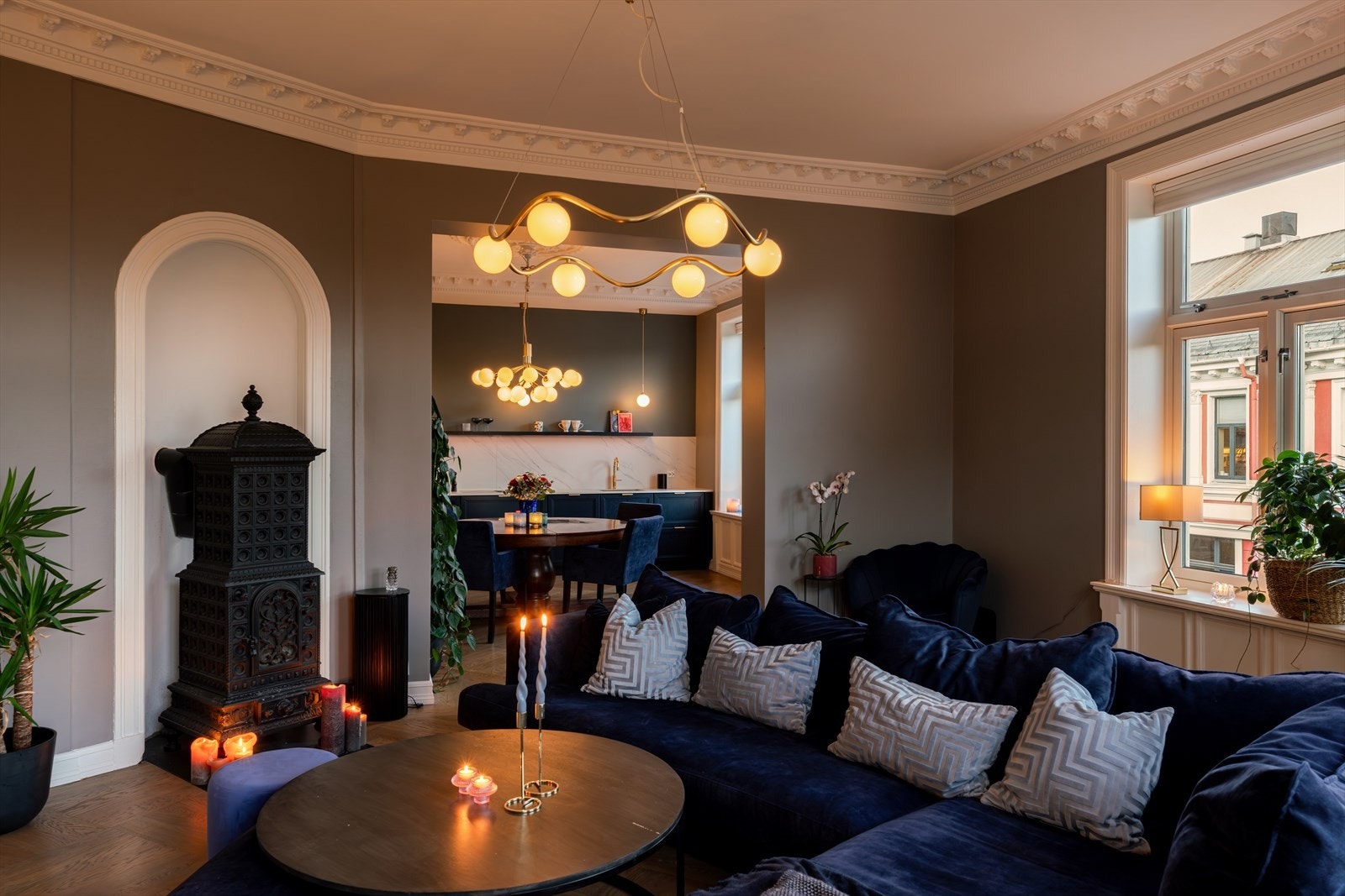 Helt nytt, skjult elektrisk anlegg i hele leiligheten hvor hver eneste kabel er trukket på nytt. Galleribilde