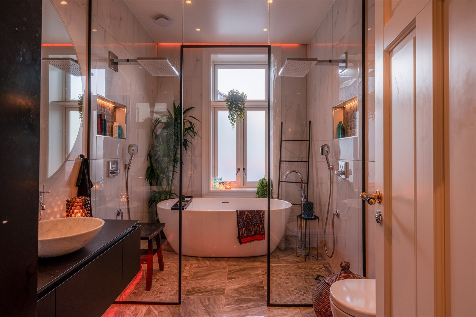 Lekkert bad som ble totalrenovert i 2022/2023 Galleribilde