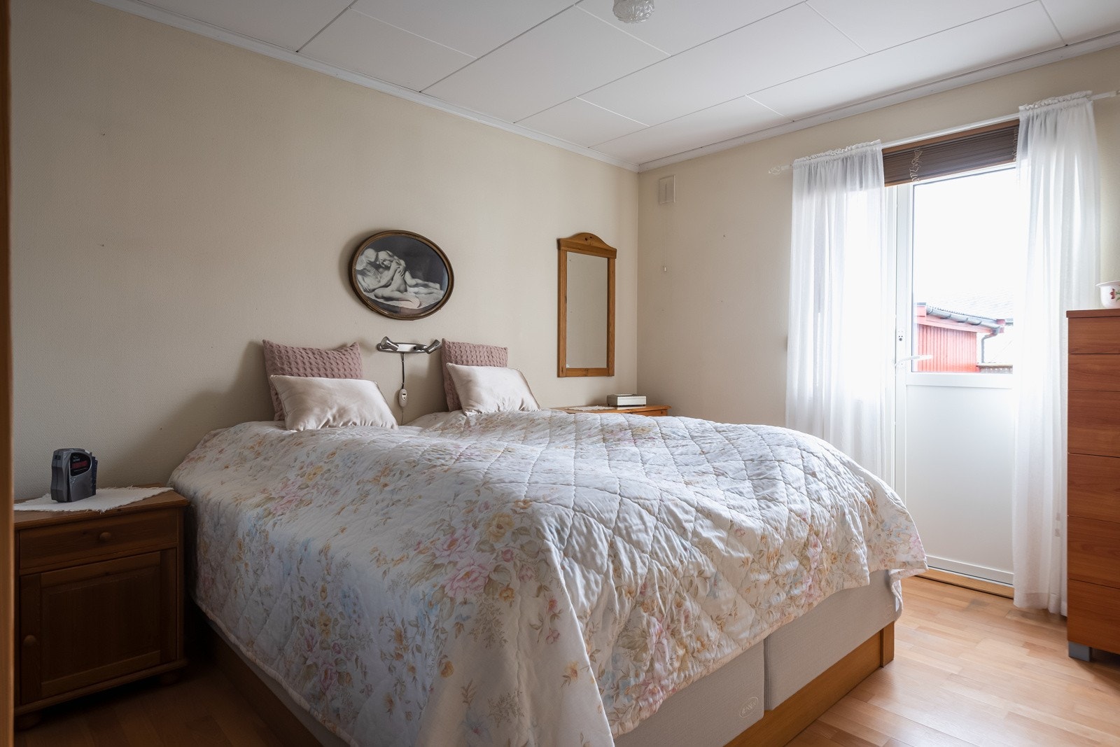 Boligen har 3 soverom på hhv 11,9m², 10m² og 9,3m² Galleribilde