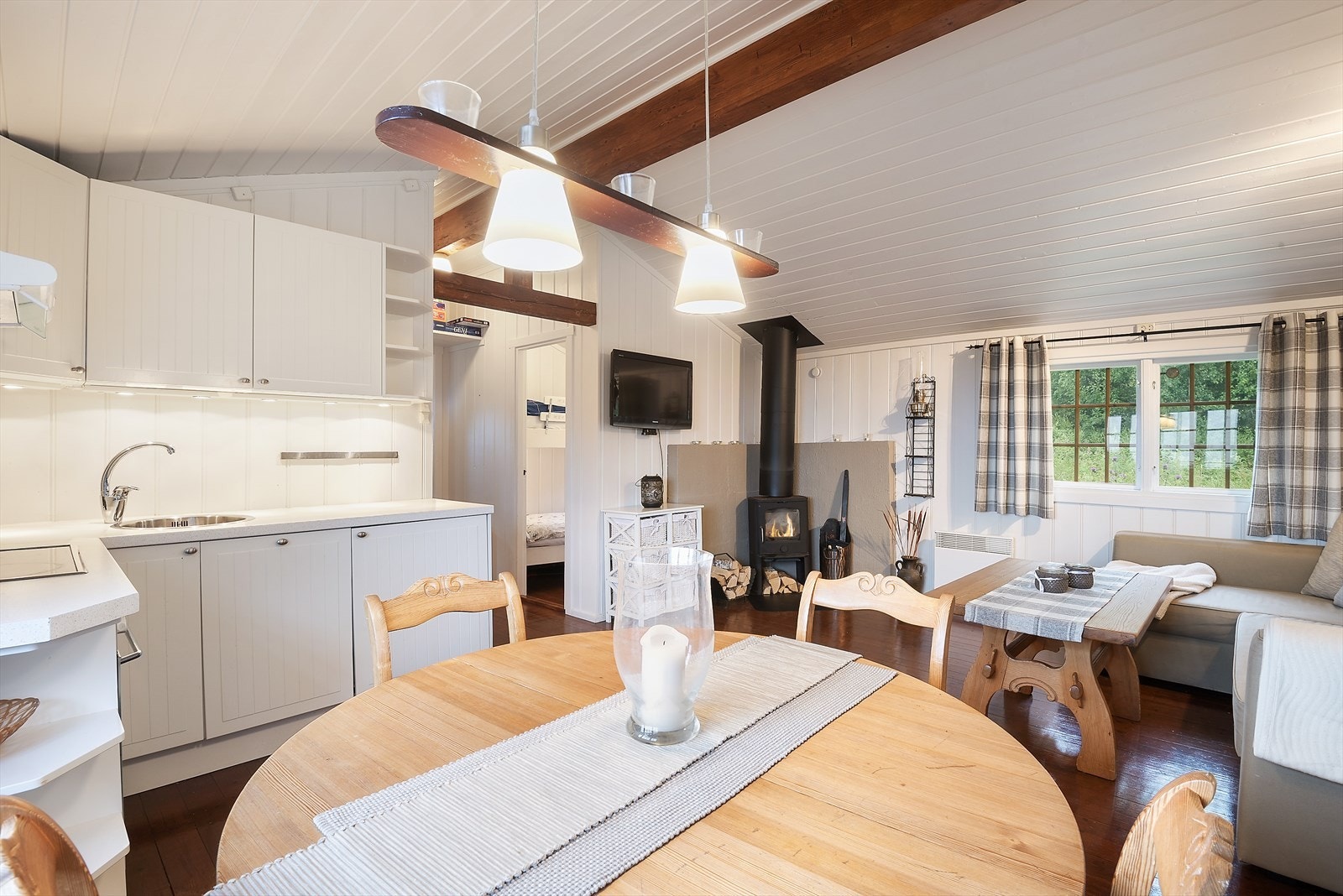 Stemningsfull vedovn luner godt på kjølige kvelder. Galleribilde