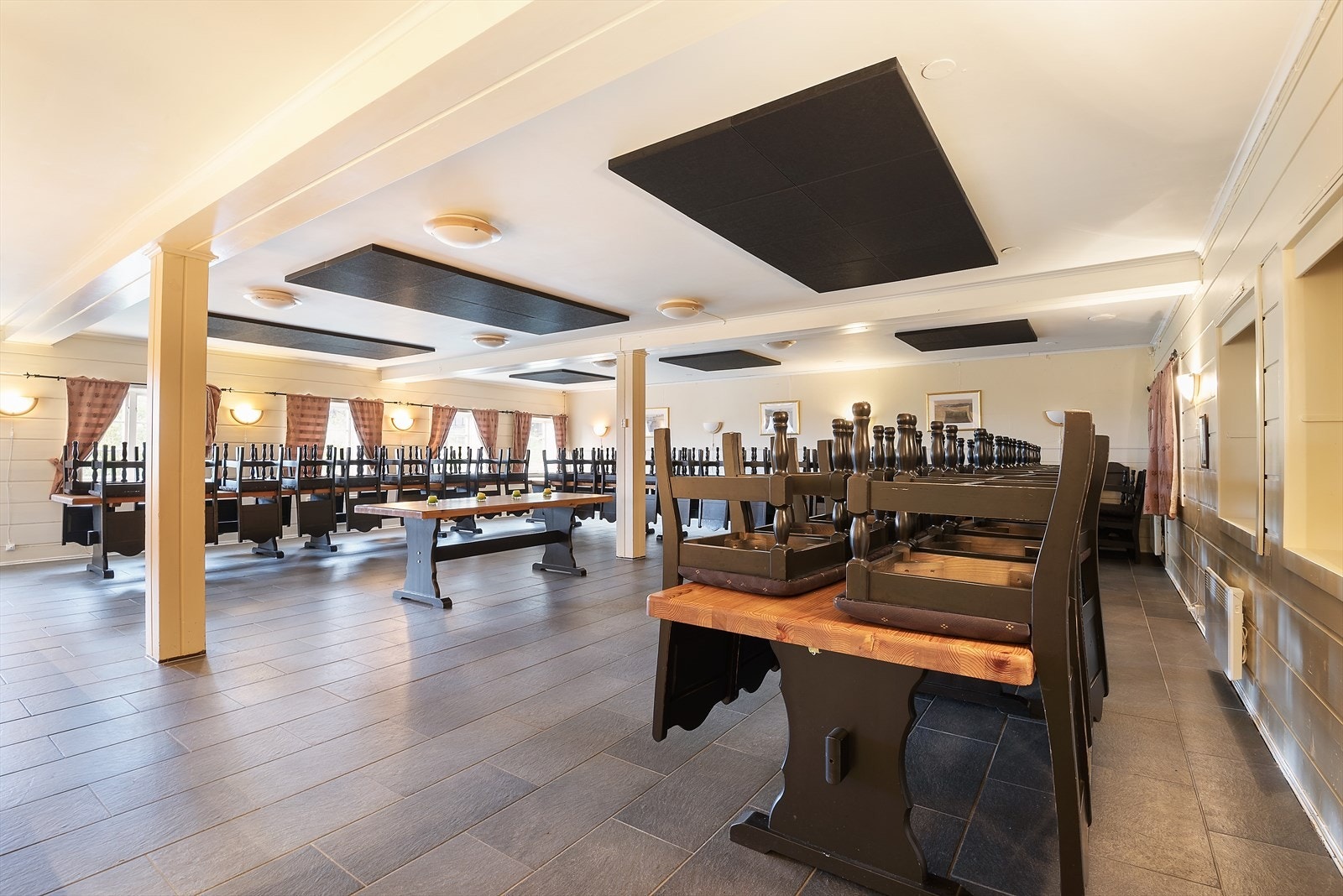 Mulighet for å samle seg til store festmåltider. Galleribilde