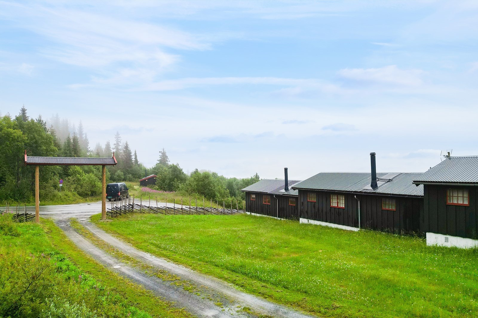 Gruset adkomst. Galleribilde