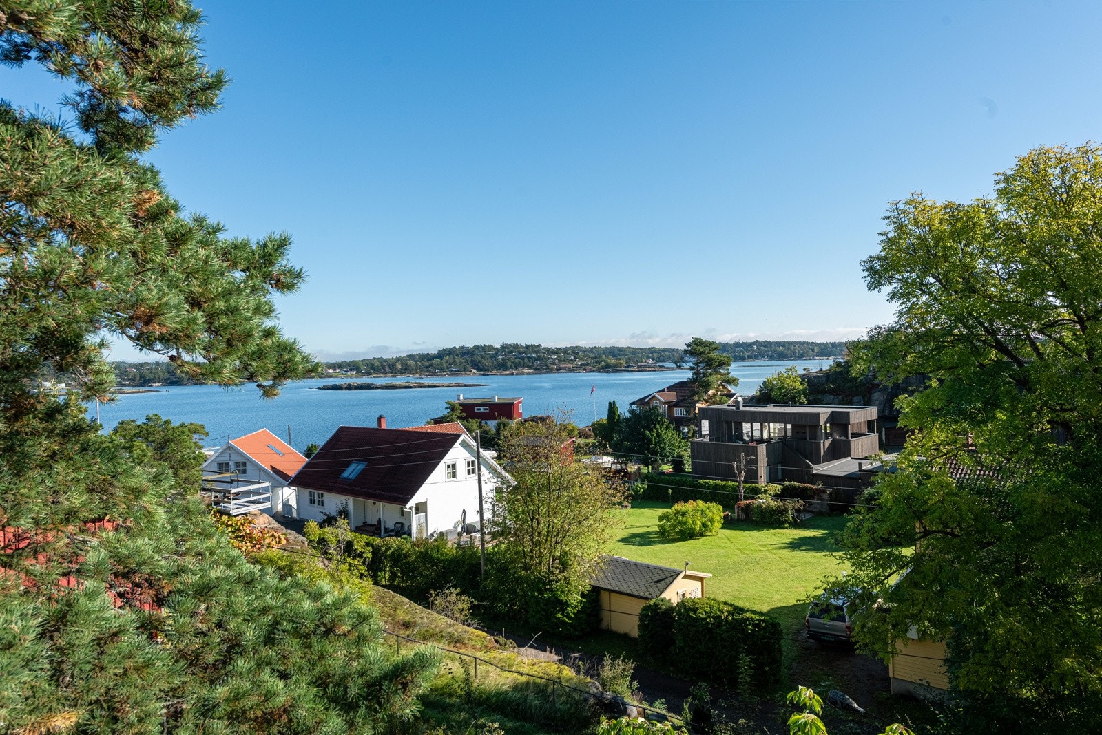 Nydelig utsikt mot sjøen Galleribilde