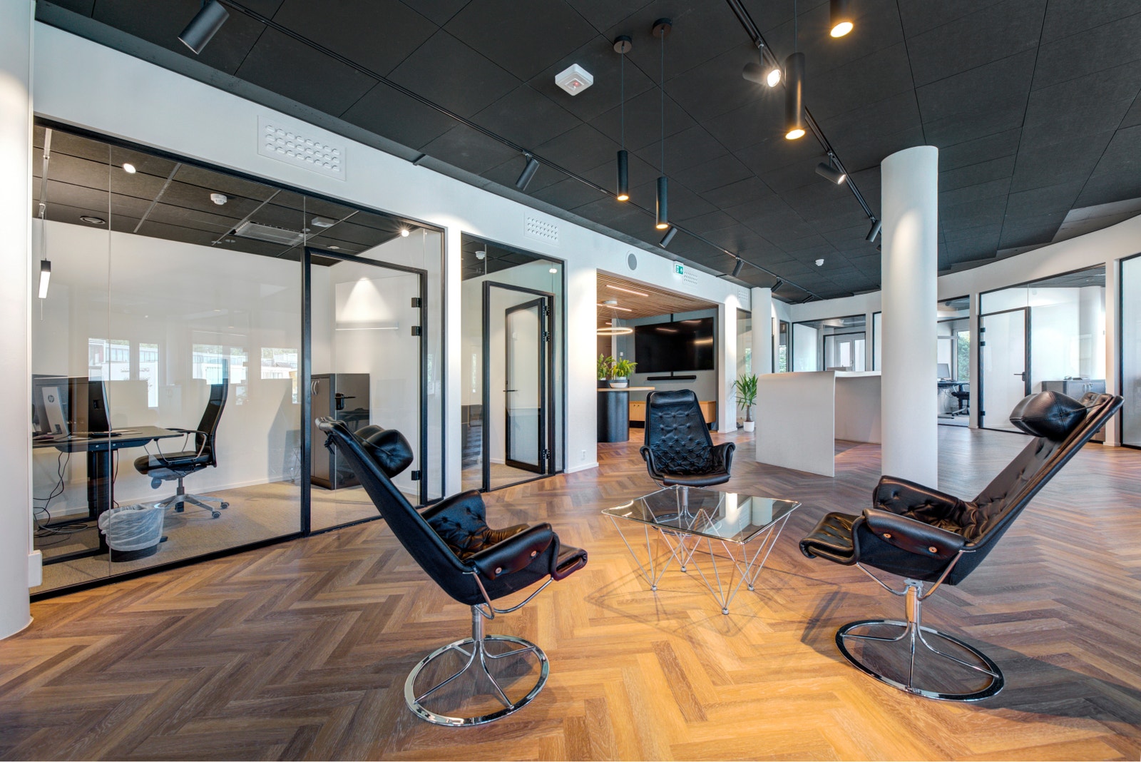 Innbydende lokaler i Fornebuveien 5! Galleribilde