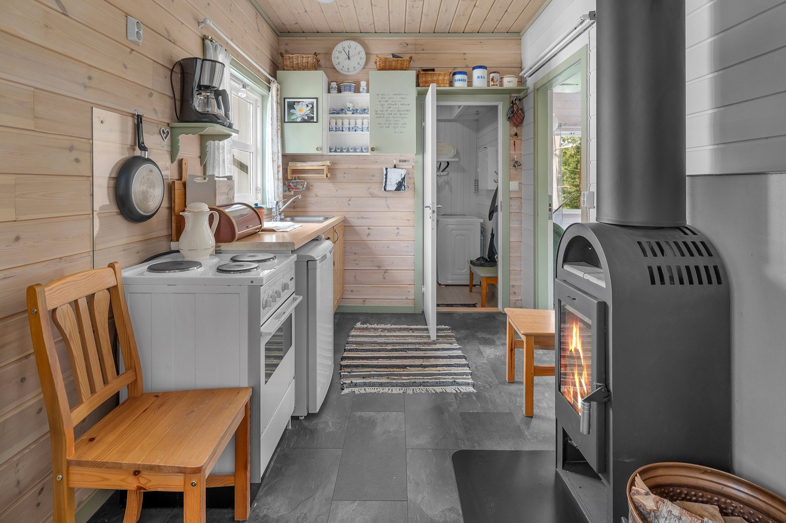 Vedfyrt ovn Galleribilde