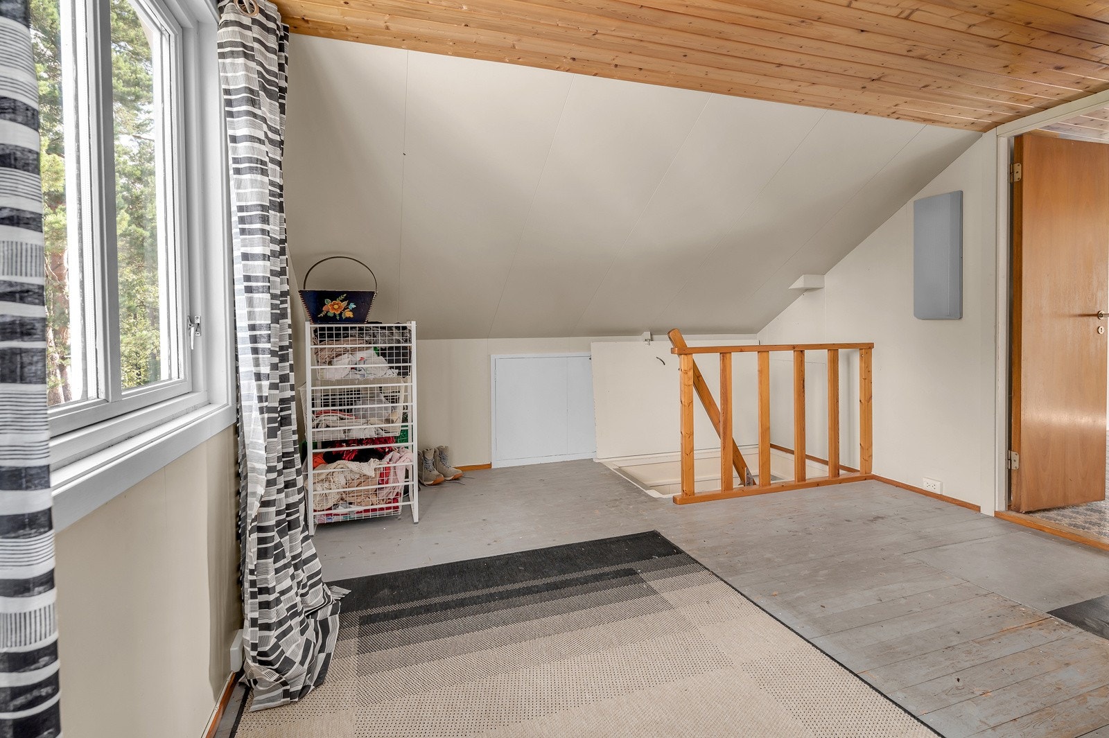 Loftsetasje. Soverom 1 Galleribilde