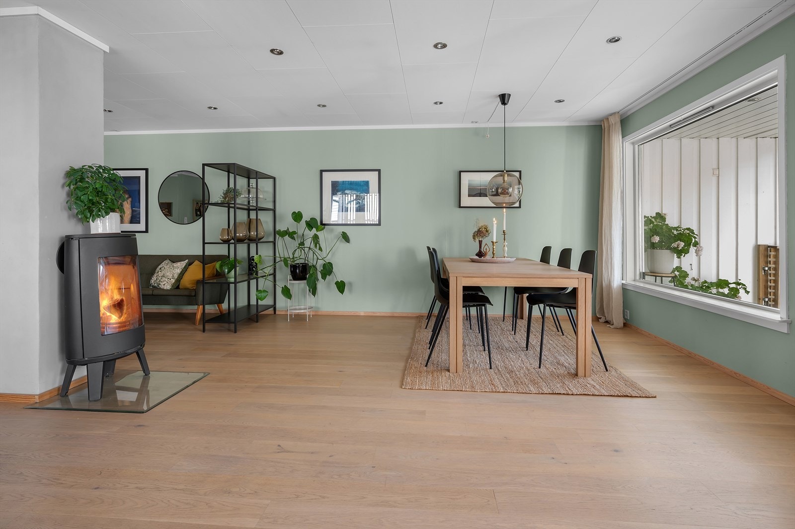Peisovn i stuen Galleribilde