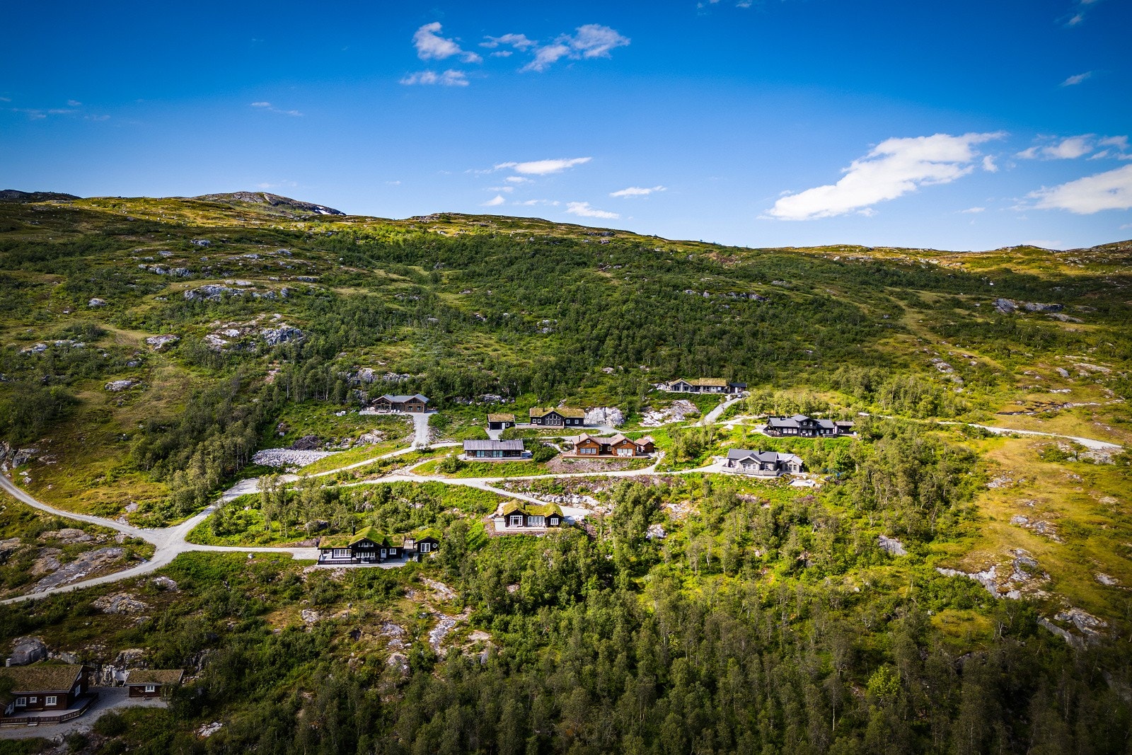 Tomten har en usedvanlig fin beliggenhet på Maurset. Galleribilde