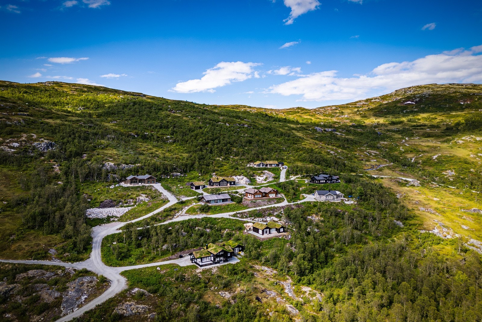 Her ligger du på ca. 867 meter over havet og har eksepsjonell utsikt over herskapelige fjell og vakker norsk natur. Galleribilde