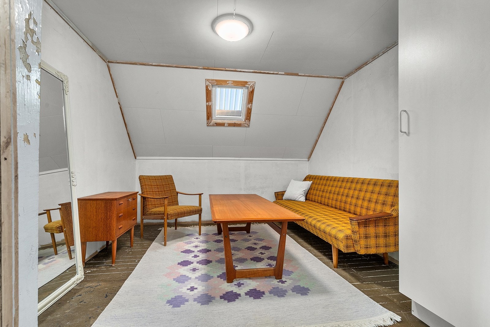 Loftsetasje - Bod Galleribilde