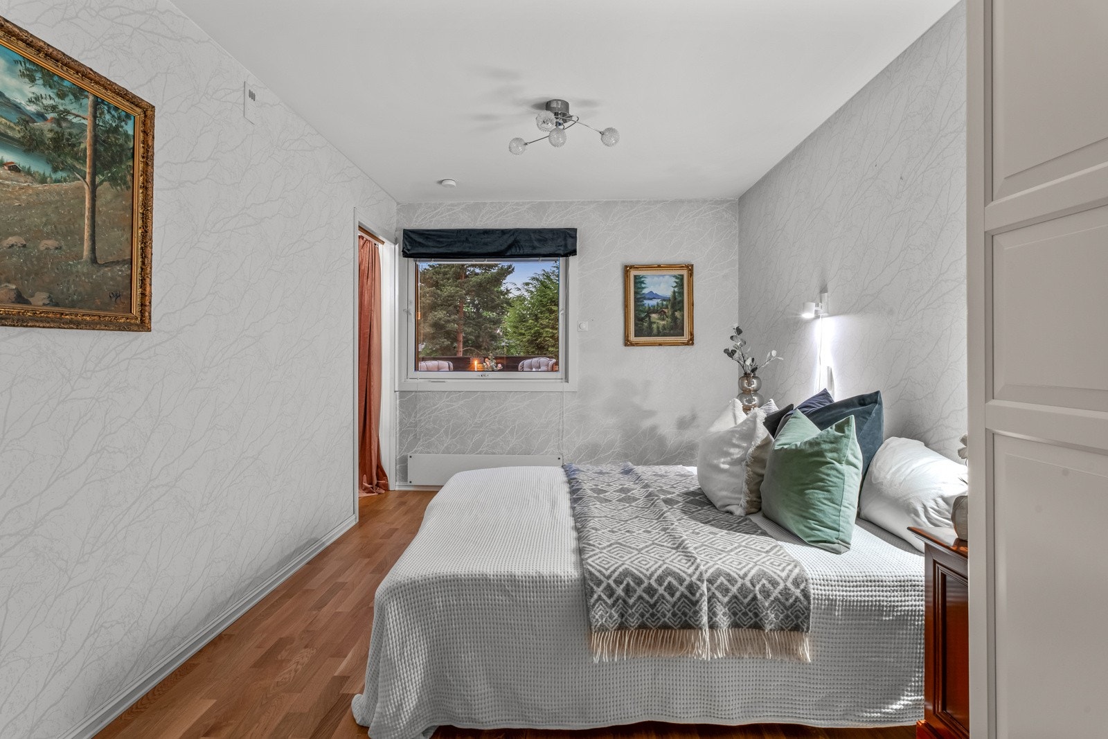 Soverommet er blitt utvidet ved å fjerne en innvendig bod Galleribilde