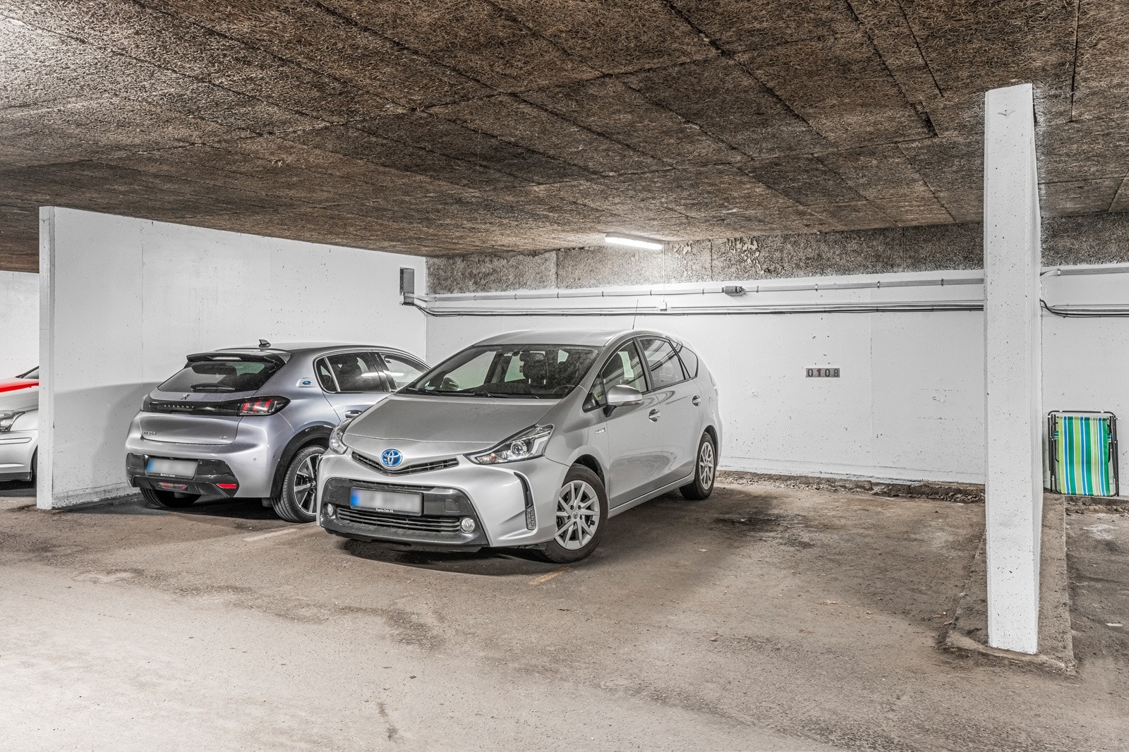 Garasjeplass med mulighet for ladeboks medfølger Galleribilde