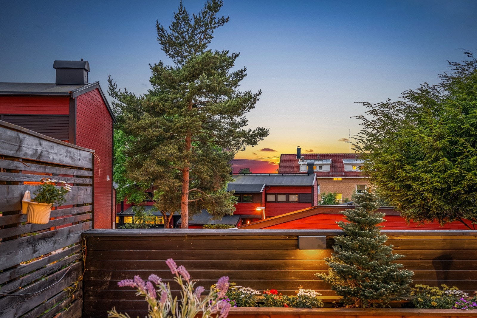 Utsyn fra terrassen Galleribilde