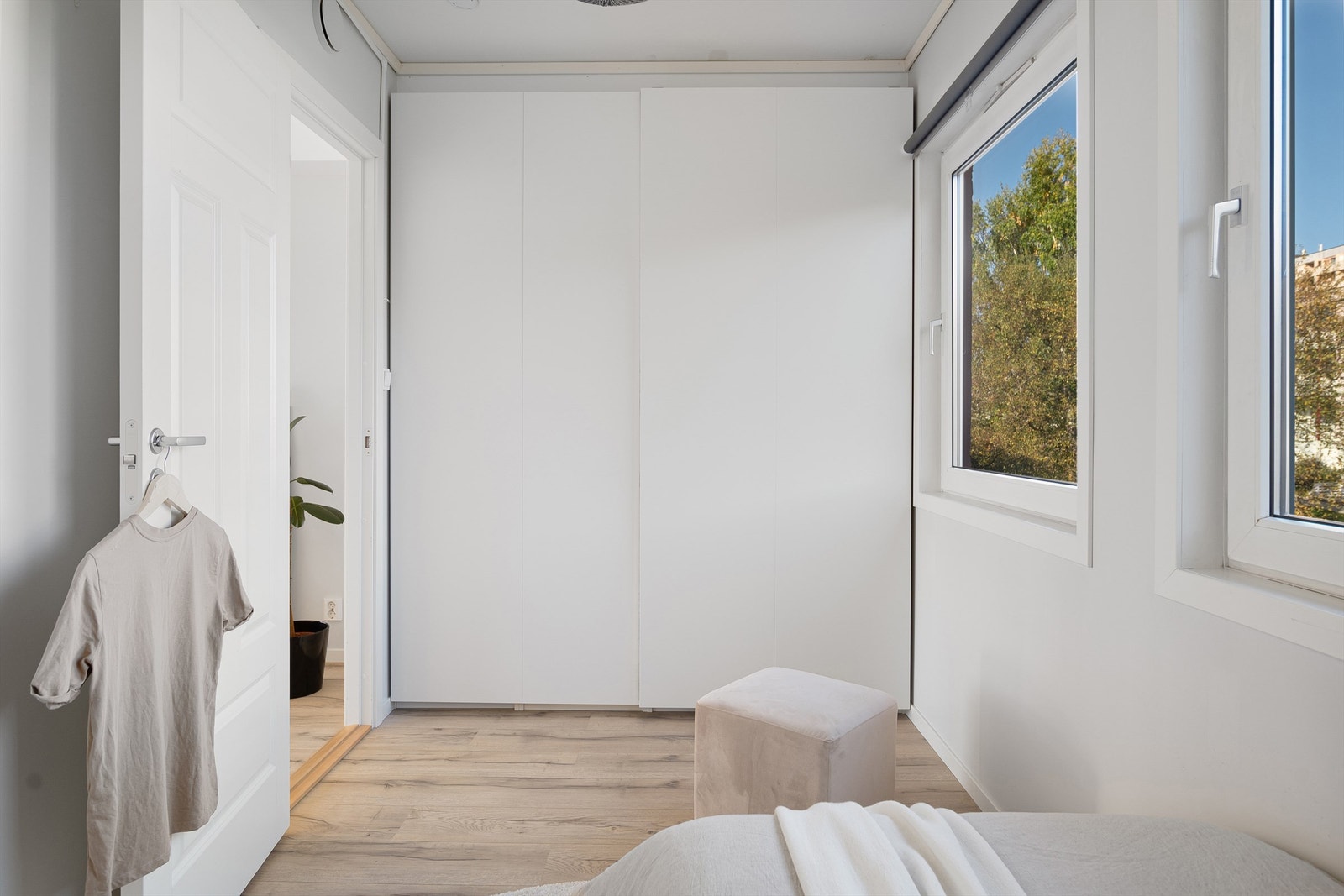 - Innredet med stort garderobeskap - Galleribilde